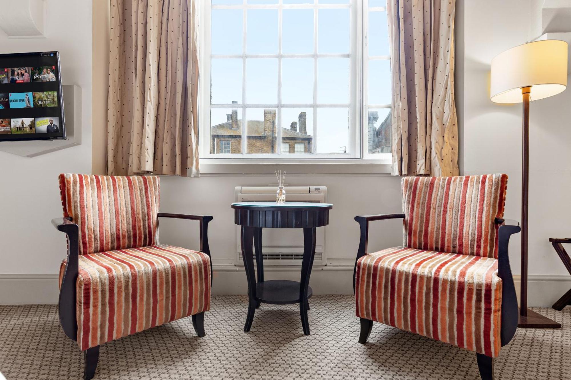 Harte & Garter Apartment วินด์เซอร์ ภายนอก รูปภาพ