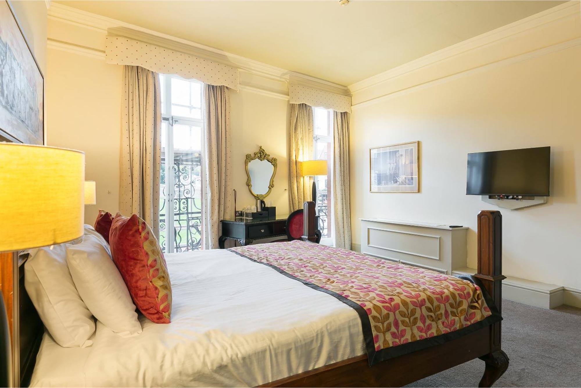 Harte & Garter Apartment วินด์เซอร์ ภายนอก รูปภาพ