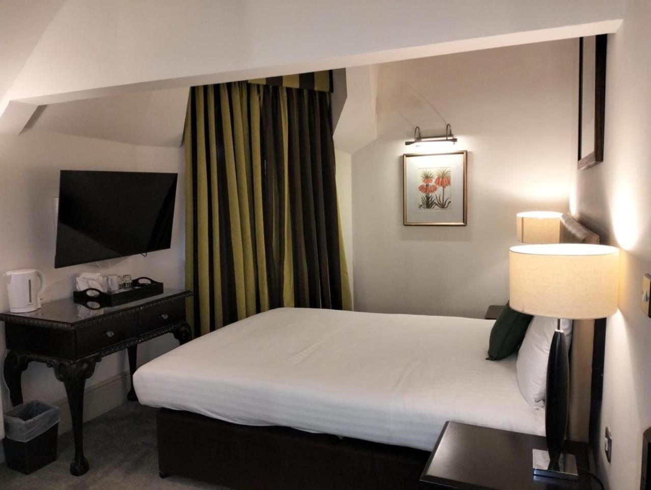 Harte & Garter Apartment วินด์เซอร์ ภายนอก รูปภาพ